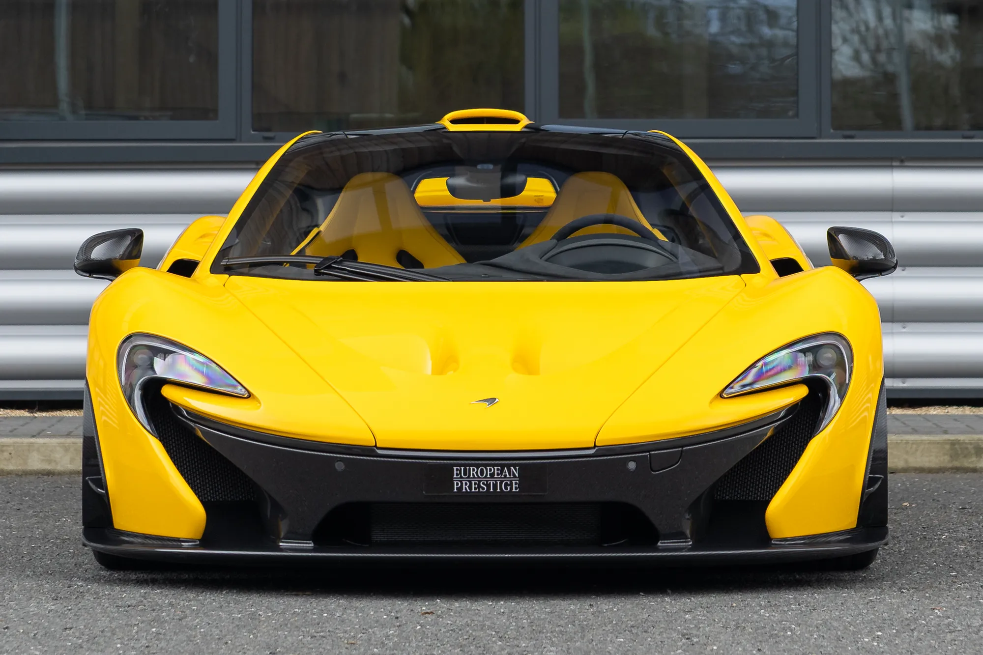 2024 McLaren 750S photo 2